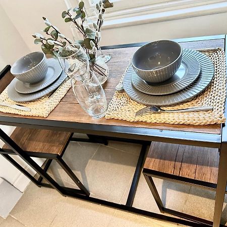 Cosy One Bedroom Apartment Троубридж Экстерьер фото